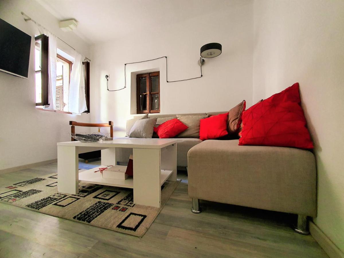 St.Tripun Apartment Котор Екстериор снимка