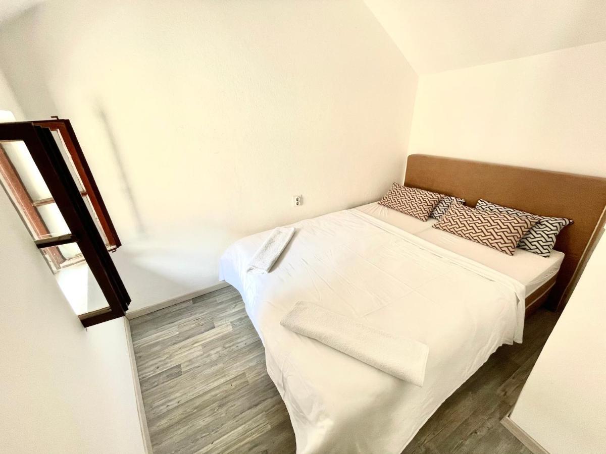 St.Tripun Apartment Котор Екстериор снимка